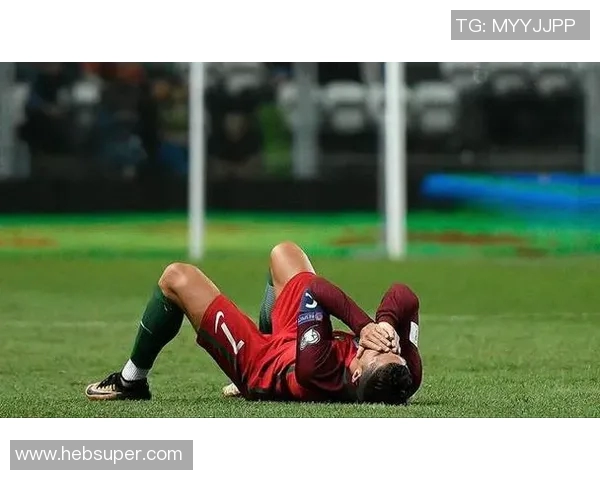 各大足球明星独特睡姿揭秘看他们如何放松身心迎接挑战