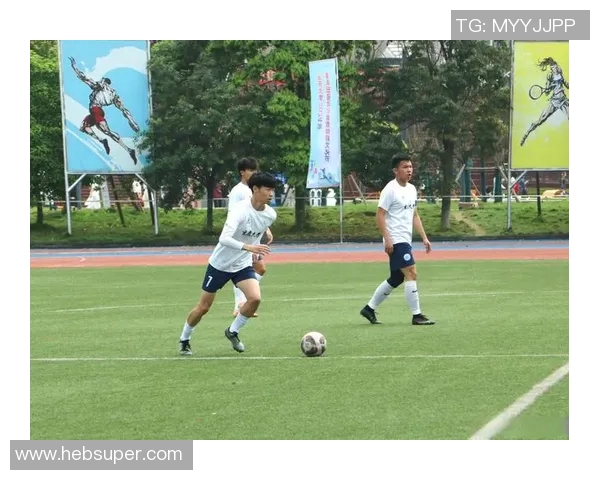 足球明星提示音带你领略绿茵场上的激情与荣耀尽享足球魅力的音符之旅